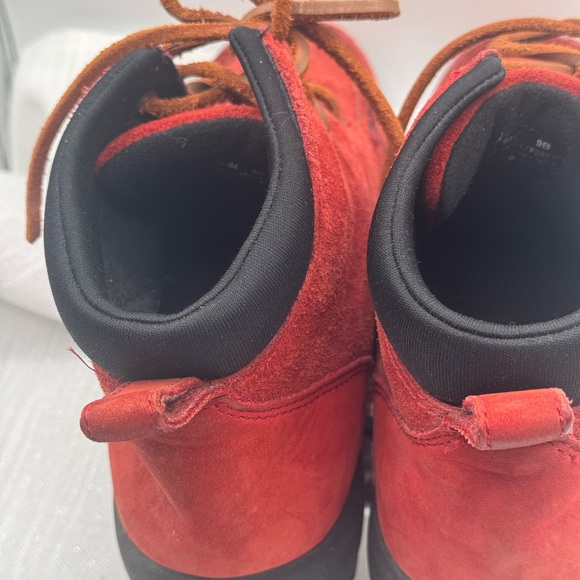 Lands End Ankle Boots Red Suede Ladies 93164 size 9 - Picture 6 of 8